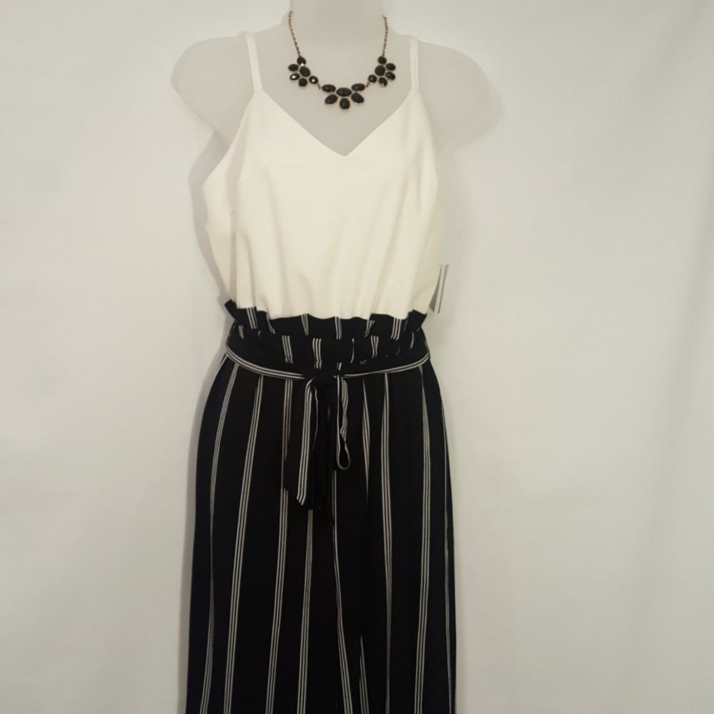 Women's Jump Suit white and black & White stripe - Picture 8 of 8